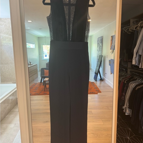 The most sexy and classy jumpsuit - Picture 6 of 9